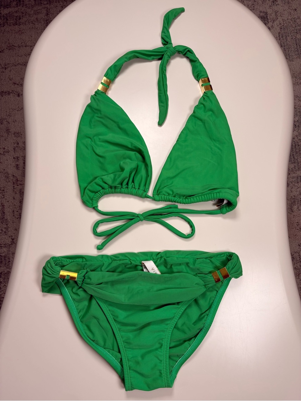 Vix Paula Hermanny - Vibrant Emerald Green